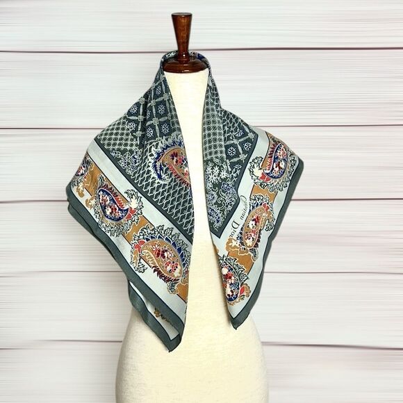 Christian Dior Silk Square Scarf Gray Paisley Hand Rolled Vintage 29x29” - Picture 5 of 11